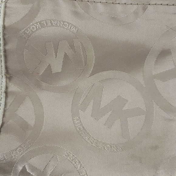 Micheal 💕💕 Kors Cream Soft Leather Bag - Picture 11 of 16